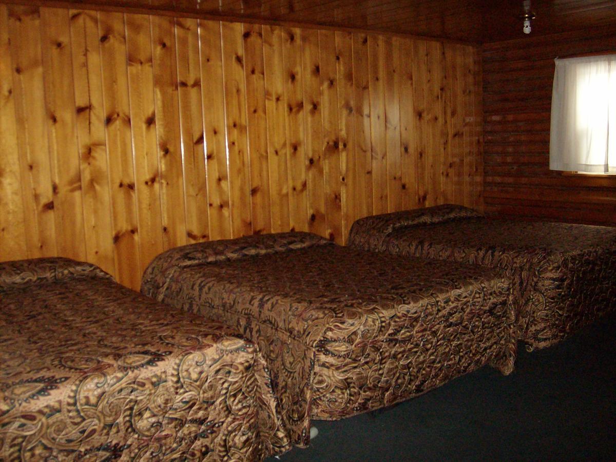 The Village Inn Motel & Restaurant Challis Exterior photo